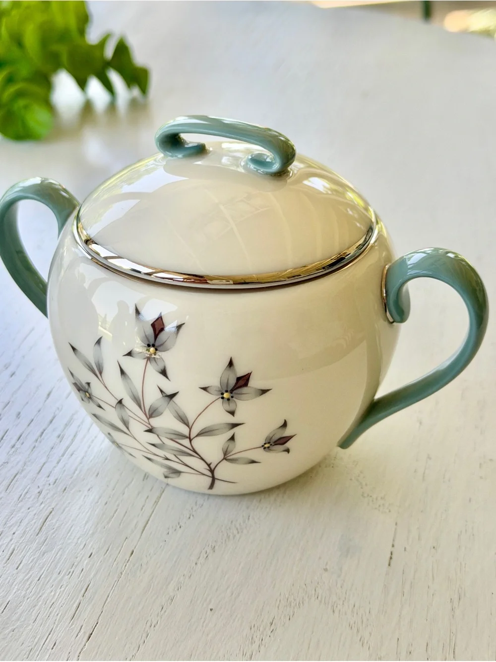 VINTAGE, LENOX, “KINGSLEY”, FINE BONE CHINA, SUGAR BOWL WITH LID & CREAMER.